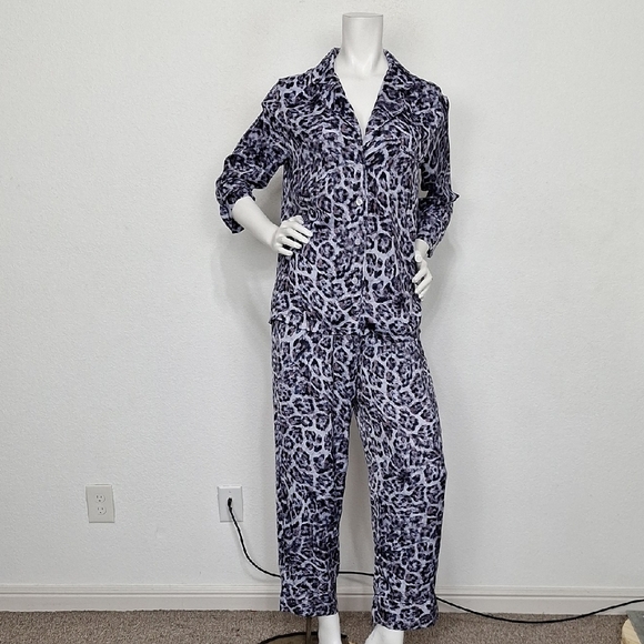 Van Winkle & Co Purple Black Animal Print Mobwife Top & Pants Pajama Set Size M - Picture 1 of 15